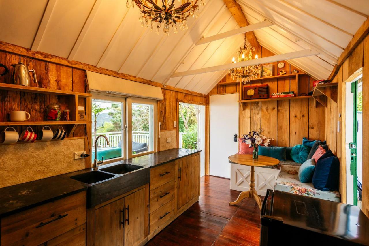 Вілла The Settlers Hut Oneroa Екстер'єр фото